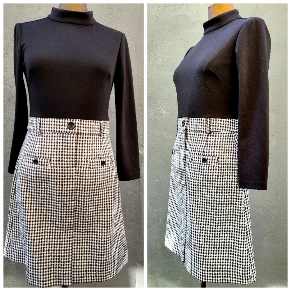Mod monochrome dress. Houndstooth skirt turtle neck. Dog tooth Retro Dress S